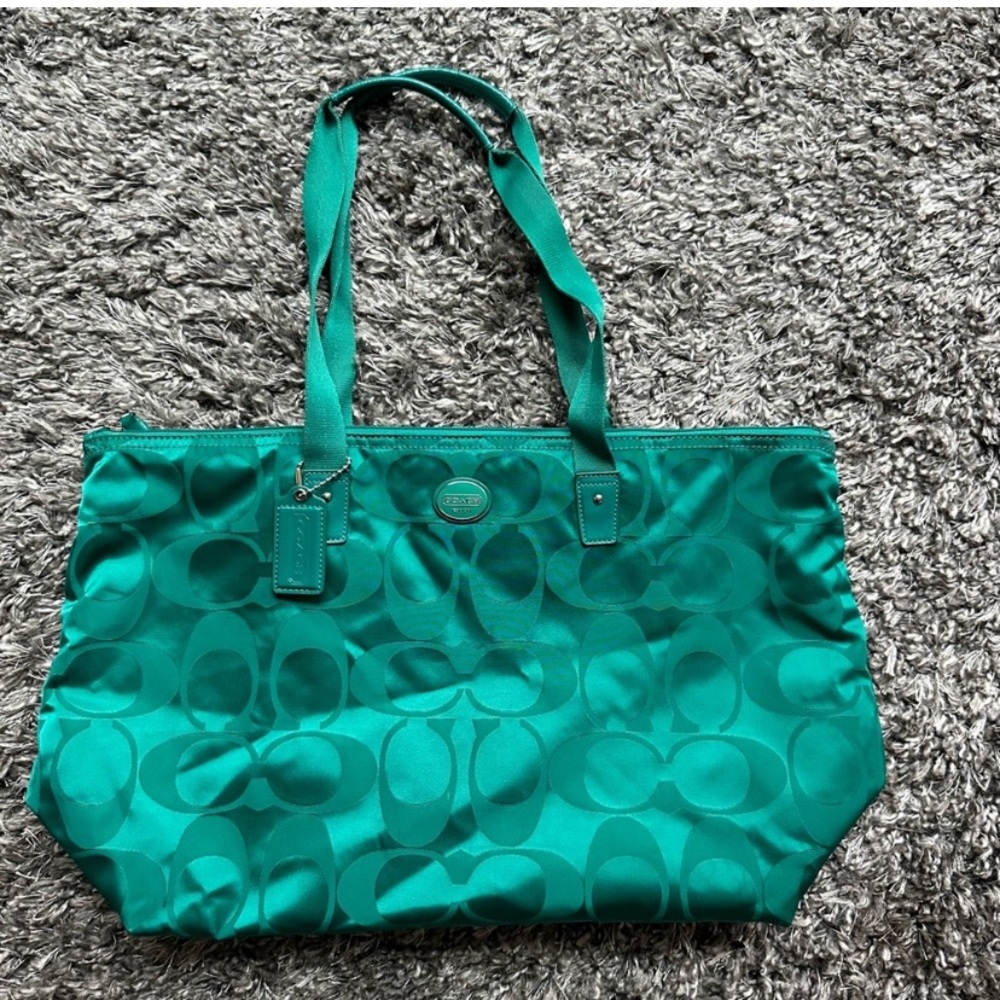 Emerald Green Coach Travel bag w/Pouch